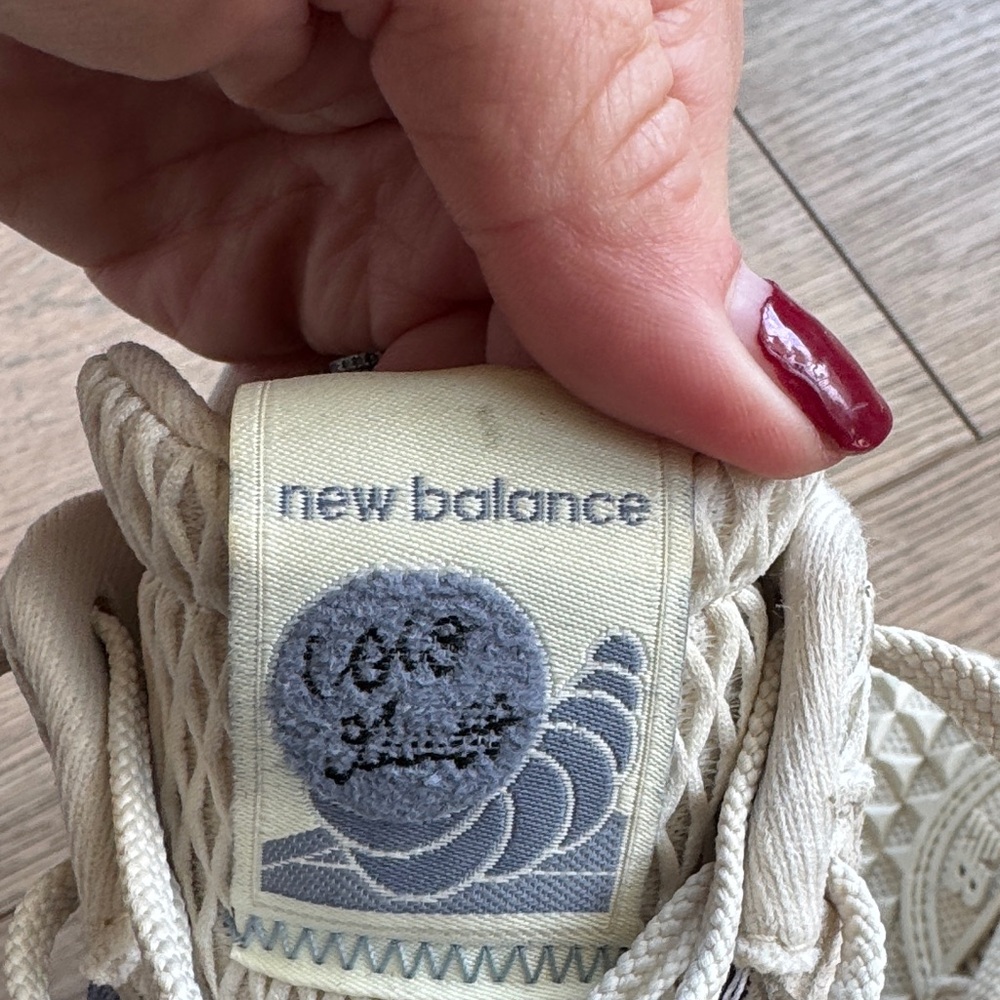 New Balance Coco GauffCream and Navy Athletic Shoes size 7.5w - Picture 3 of 11